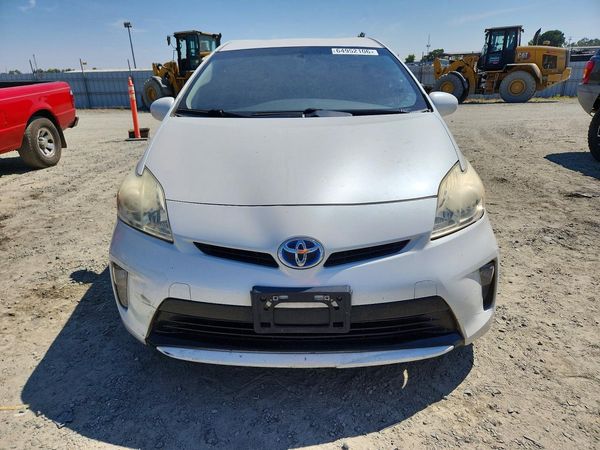 2015 TOYOTA PRIUS