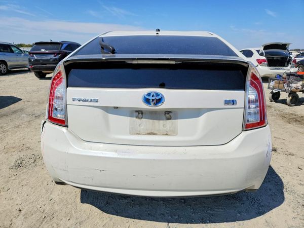 2015 TOYOTA PRIUS