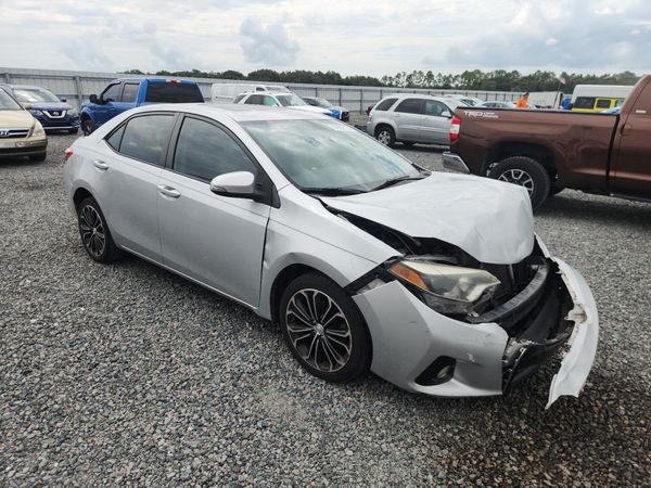 2015 TOYOTA COROLLA