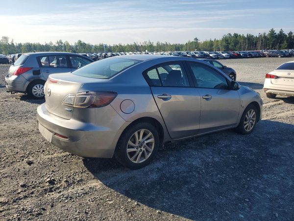 2013 MAZDA 3 Touring/GS