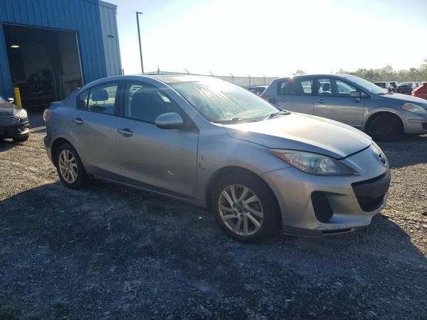 2013 MAZDA 3 Touring/GS