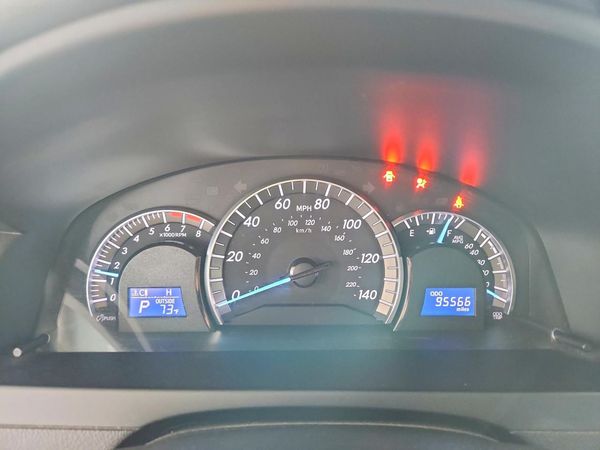 2014 TOYOTA CAMRY