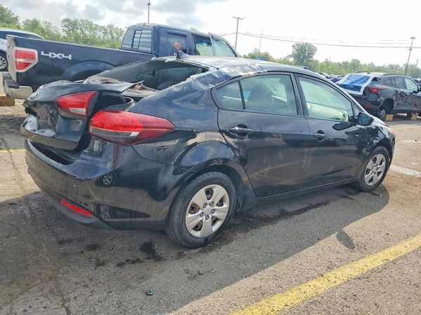 2018 KIA FORTE LX Base