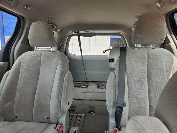 2013 TOYOTA SIENNA