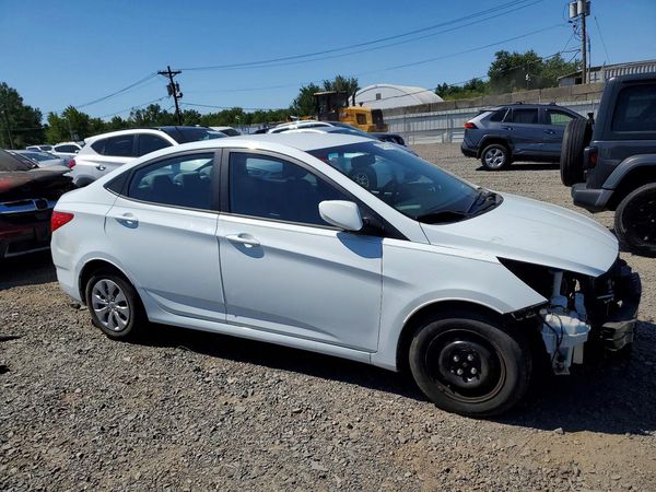 2015 HYUNDAI ACCENT