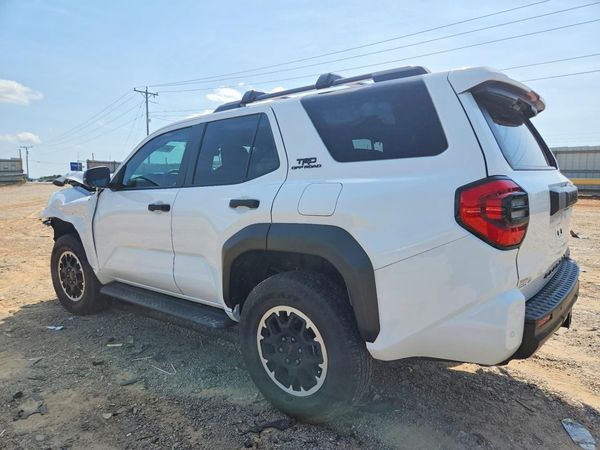 2025 TOYOTA 4RUNNER