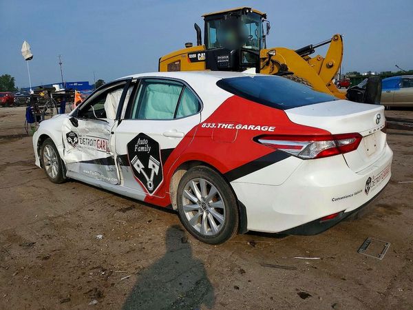 2020 TOYOTA CAMRY