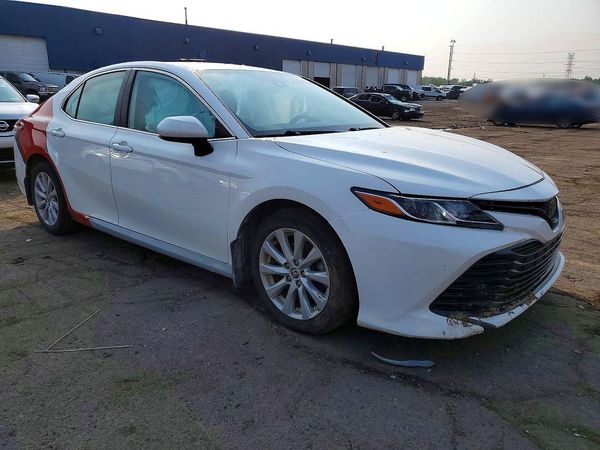 2020 TOYOTA CAMRY