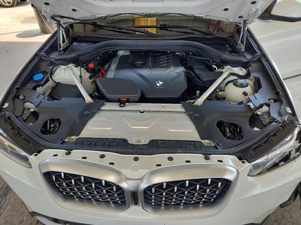 2022 BMW X4