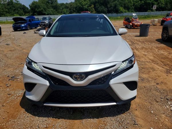 2020 TOYOTA CAMRY XSE