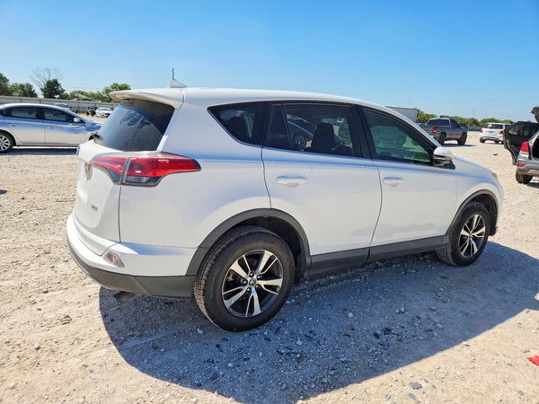 2018 TOYOTA RAV4 Adventure/XLE