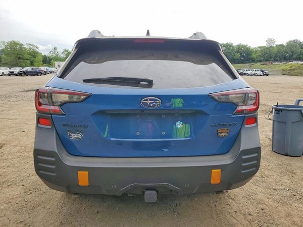 2022 SUBARU OUTBACK