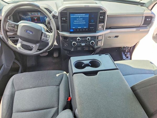 2025 FORD F150