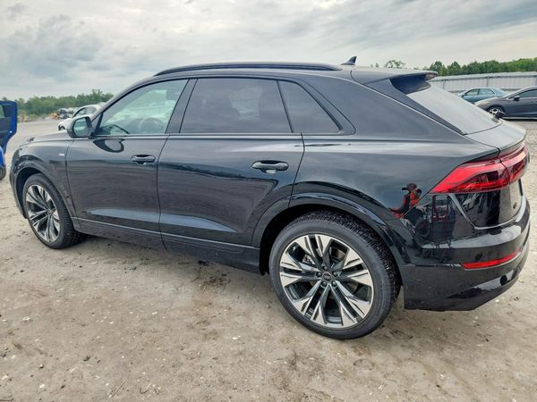 2026 AUDI Q8