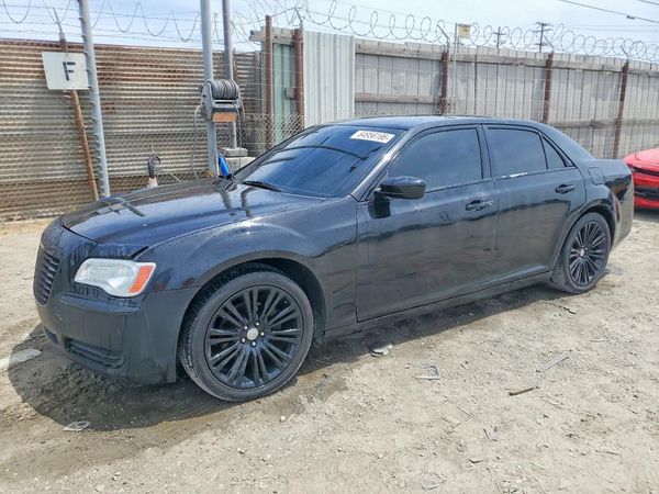 2013 CHRYSLER 300 Base/Limited