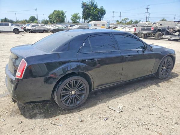 2013 CHRYSLER 300 Base/Limited