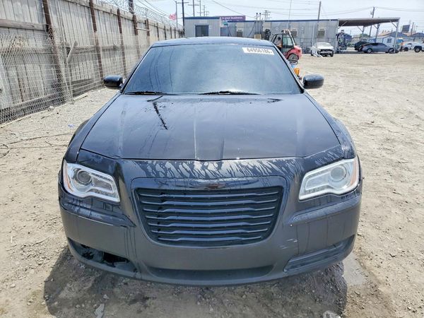 2013 CHRYSLER 300 Base/Limited