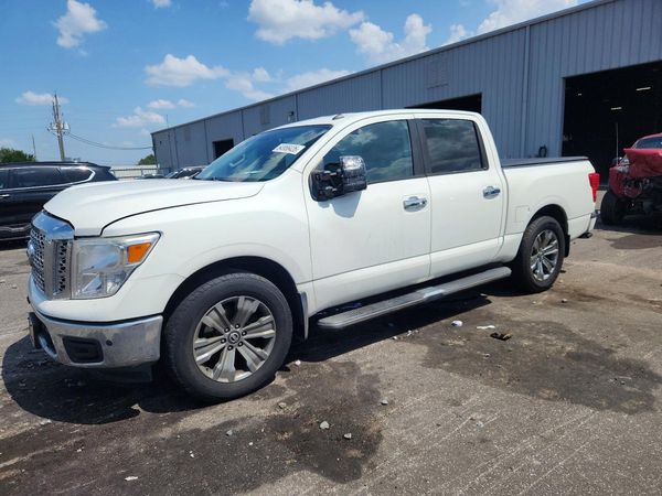 2019 NISSAN TITAN