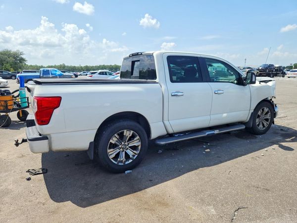 2019 NISSAN TITAN
