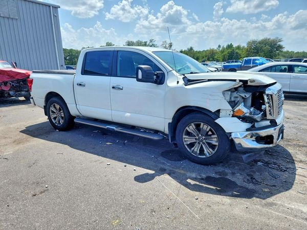 2019 NISSAN TITAN