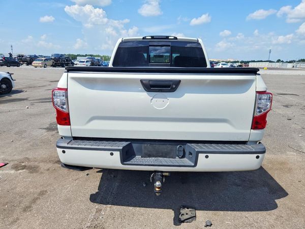 2019 NISSAN TITAN