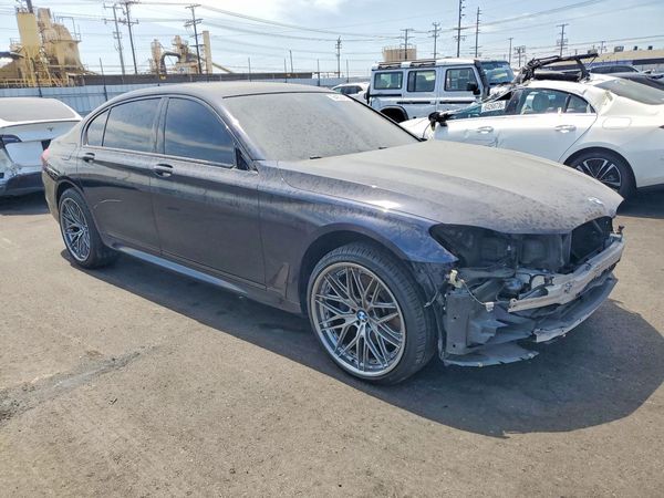 2019 BMW 740