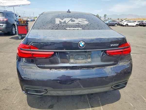2019 BMW 740