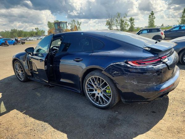2019 PORSCHE PANAMERA 4 E-Hybrid