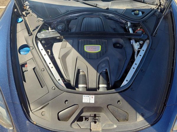 2019 PORSCHE PANAMERA 4 E-Hybrid