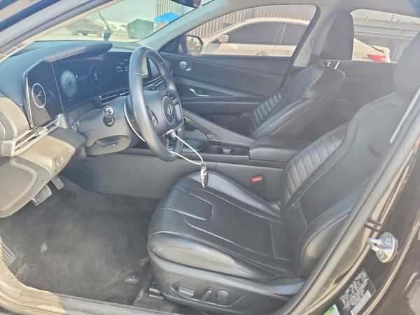 2024 HYUNDAI ELANTRA