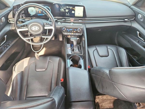 2024 HYUNDAI ELANTRA