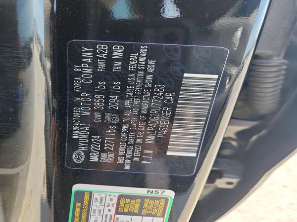 2024 HYUNDAI ELANTRA