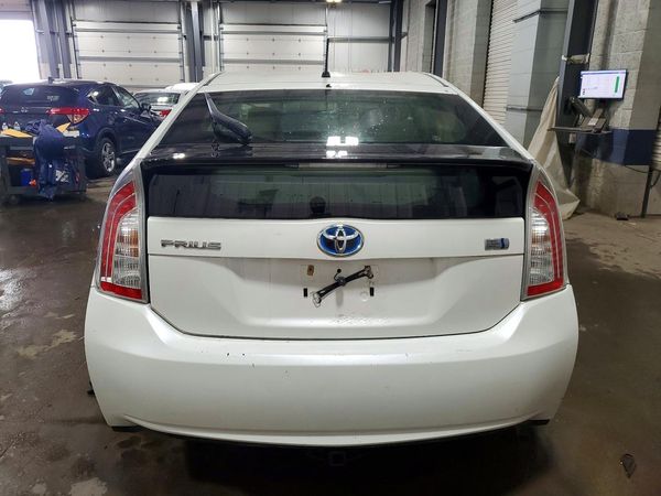 2014 TOYOTA PRIUS