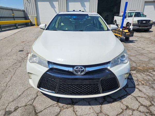 2017 TOYOTA CAMRY