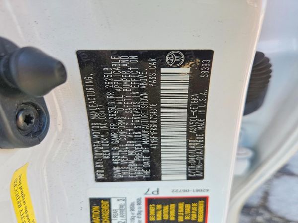 2017 TOYOTA CAMRY