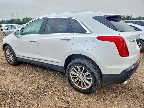 2017 CADILLAC XT5