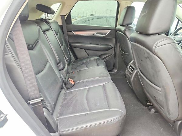 2017 CADILLAC XT5
