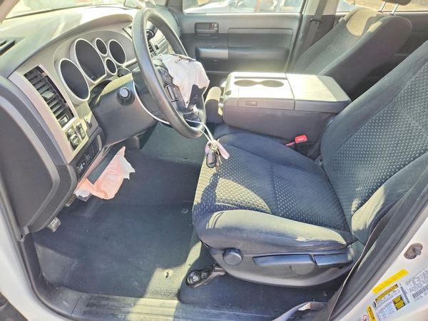 2013 TOYOTA TUNDRA SR5 — DENT