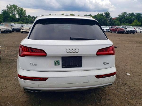 2018 AUDI Q5 quattro Premium Plus