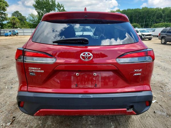 2022 TOYOTA COROLLA CROSS XLE