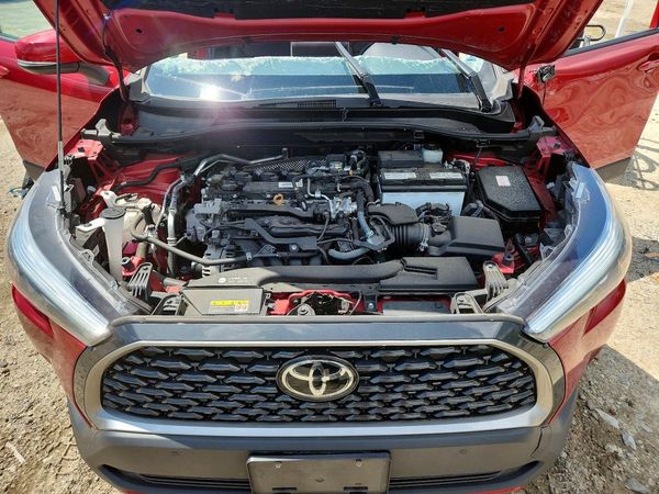 2022 TOYOTA COROLLA CROSS XLE