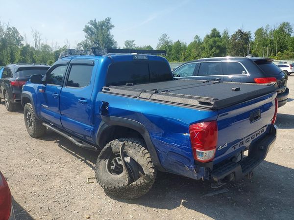 2017 TOYOTA TACOMA