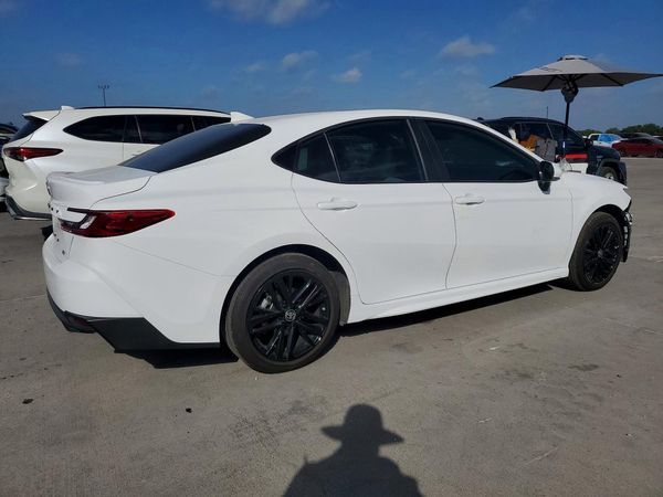 2026 TOYOTA CAMRY
