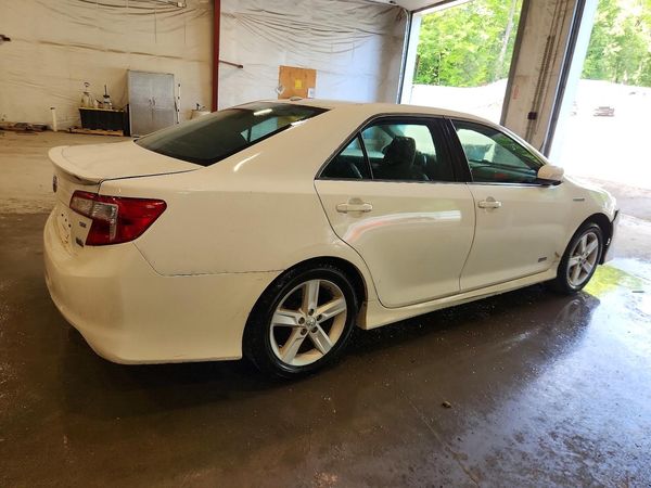 2014 TOYOTA CAMRY SOLA Hybrid