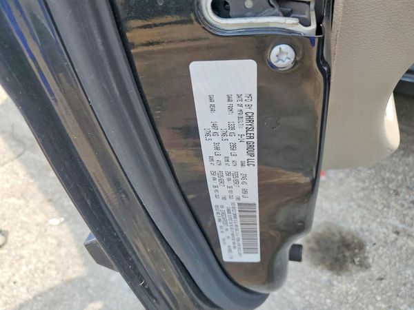 2015 DODGE GRAND CARAVAN SXT — VINS