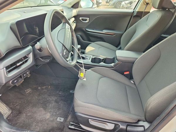 2026 KIA K4 LX, LXS