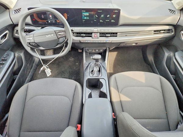 2026 KIA K4 LX, LXS