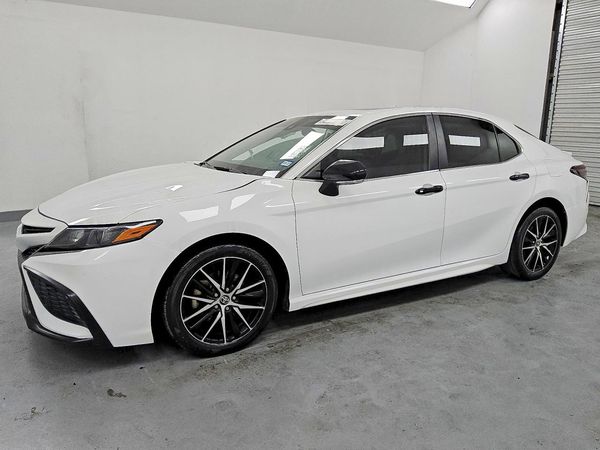 2024 TOYOTA CAMRY