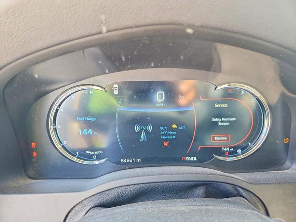 2018 CADILLAC ESCALADE