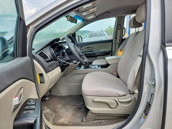 2016 KIA SEDONA L - Low level